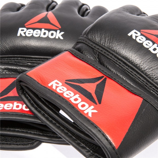 Профессиональные кожаные перчатки Reebok Combat для MMA RSCB-10310RDBK