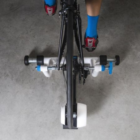 Велосипедный станок Bkool Smart Go Trainer белый