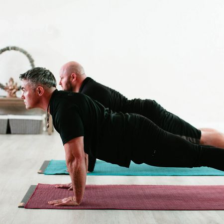 Плед для йоги HUGGER MUGGER Bamboo Yoga Towel Синий-полуночный