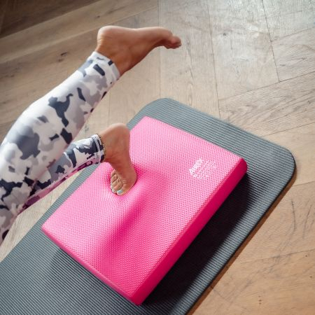 Балансировочная подушка AIREX Balance Pad Plus Elite розовый Балансировочная подушка AIREX Balance Pad Plus Elite розовый