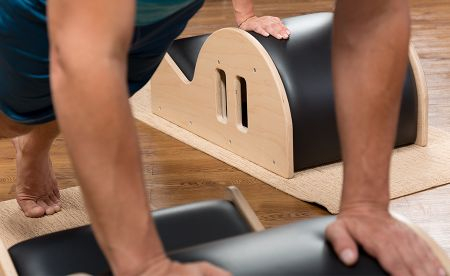 Арка для пилатеса BALANCED BODY Clara Step Barrel черный