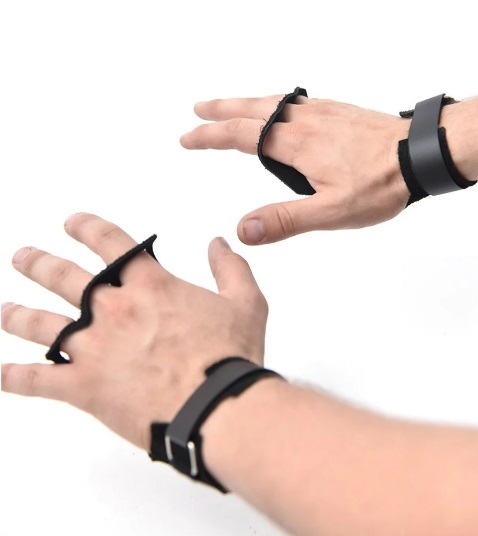 Накладки гимнастические Gladiator на 3 пальца ( размер M )