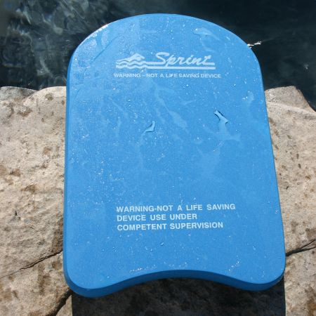Доска для плавания SPRINT AQUATICS Mini Team Kickboard 690