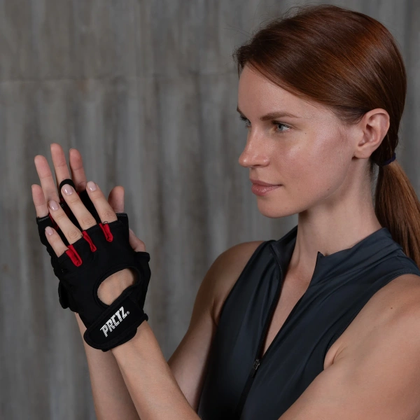 Перчатки для фитнеса PRCTZ WEIGHT GLOVES "S"