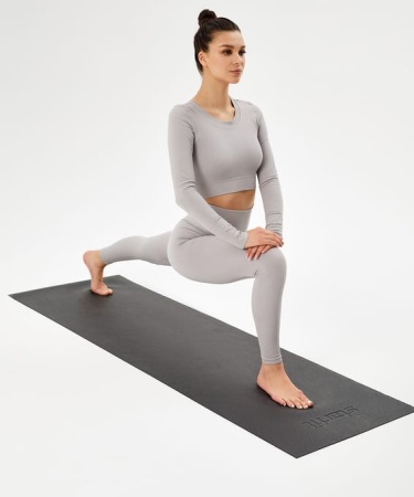 Коврик для йоги и фитнеса Starfit FM-101, PVC, 183x61x0,3 см, черный