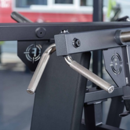 A750 Жим от плеч (двойной хват)