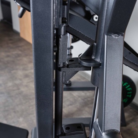 A616 Вертикальный жим ногами