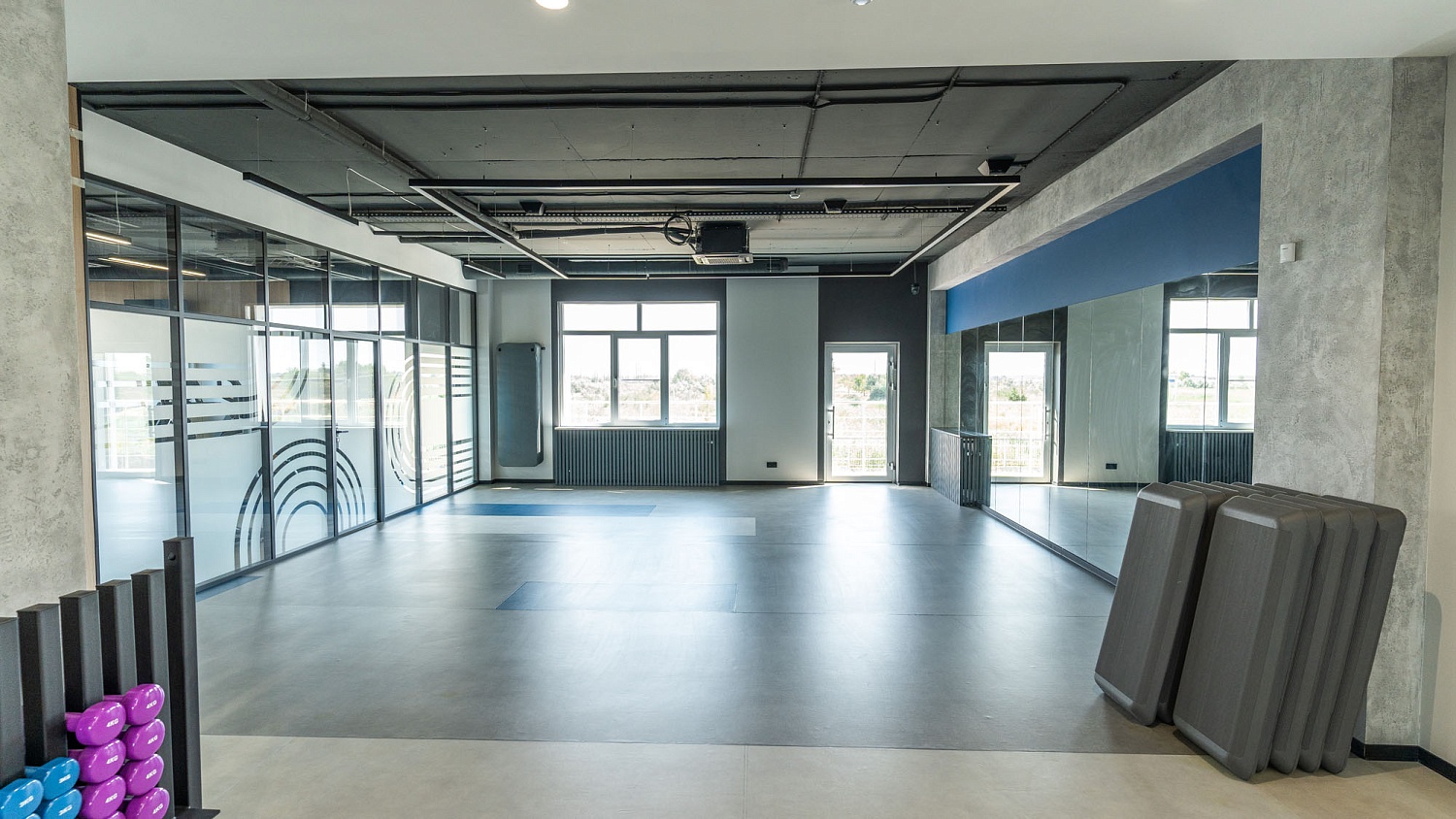 Фитнес клуб в спортивном комплексе «Кортфилд» г. Батайск (385 м²)
