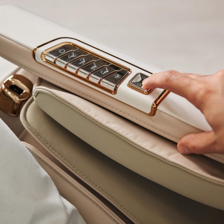 Массажное кресло UNIX Med Aura White