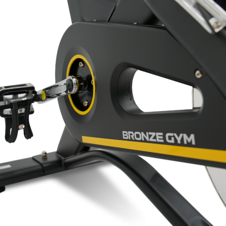 Спин-байк с консолью профессиональный BRONZE GYM PROSPIN