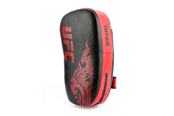 UFC  Premium  True Thai Пэды для тайского бокса (черные)