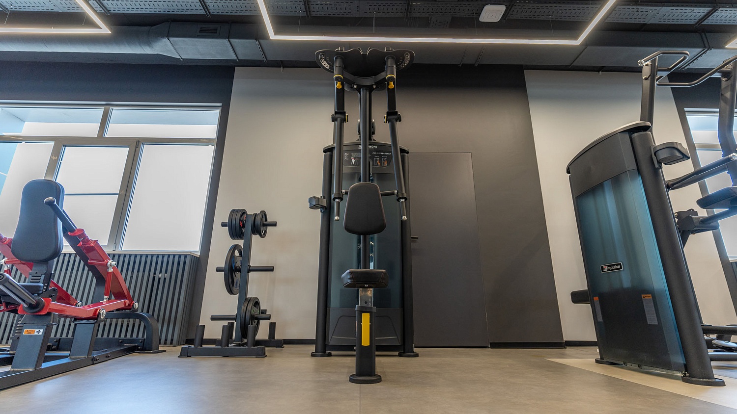 Фитнес клуб в спортивном комплексе «Кортфилд» г. Батайск (385 м²)